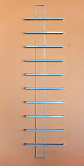 Preview: Weinregal Dies White 116cm aus Metall für 10 Flaschen Flaschenständer Wandregal