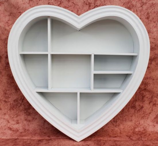 Preview: Setzkasten Herz 15K050 aus Holz 40cm Wandregal Sammlervitrine Schaukasten Regal