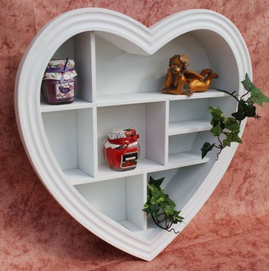 Preview: Setzkasten Herz 15K050 aus Holz 40cm Wandregal Sammlervitrine Schaukasten Regal