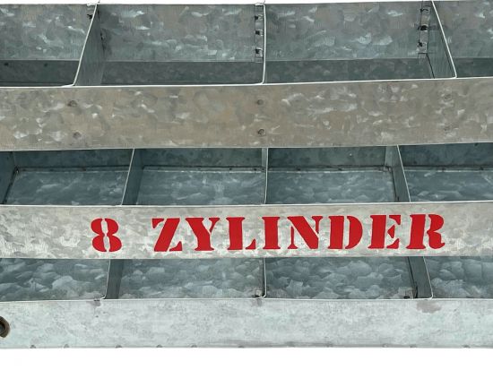 DanDiBo Weinträger Metall mit Öffner Flaschenträger 8 Zylinder V8 96404 Flaschenöffner Flaschenkorb Weinflaschenträger