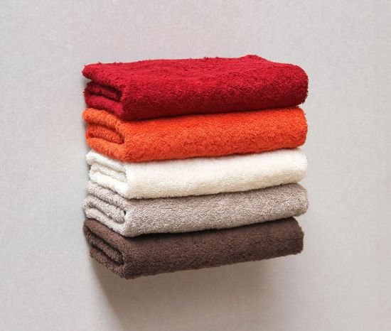 DanDiBo Wall towel rail Wall towel rack for wall mounting Set of 2 20 cm 93821 Invisible Floating wall towel rail Metal Black Modern Design