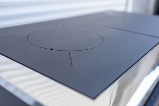 EEK A Kaminofen mit Backfach und Herdplatte ABC Concept 2 Air Rechts Mehrfachbelegung Holzofen 11,6 kW Kamin Ofen Holz Werkstattofen Schwedenofen Hüttenofen Heizofen Holzofen