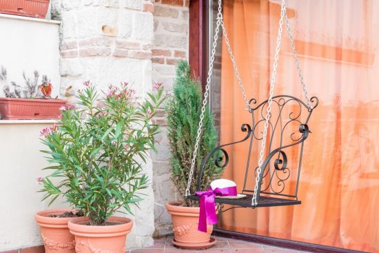 Preview: DanDiBo Hängesessel Metall Schwarz Relax Schaukel mit Ketten Hängebank Gartenschaukel Hollywoodschaukel