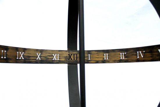 DanDiBo Sonnenuhr Garten Groß Metall Schwarz Schmiedeeisen Deko Wetterfest 70 cm Gartenuhr Uhr Deko