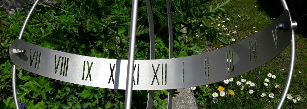 DanDiBo Sundial Stainless steel for the garden 70 cm Stainless steel 96207 with column Adjustable Weatherproof Garden clock Modern metal