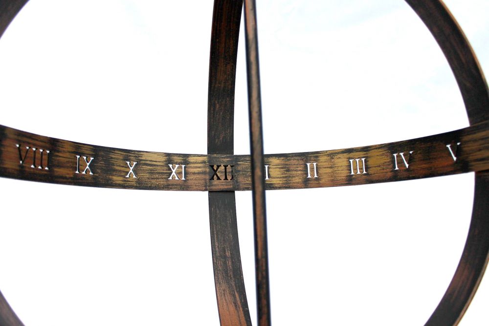 DanDiBo Sonnenuhr Garten Groß Metall Patina Schmiedeeisen Deko Wetterfest 70 cm Gartenuhr Uhr Deko