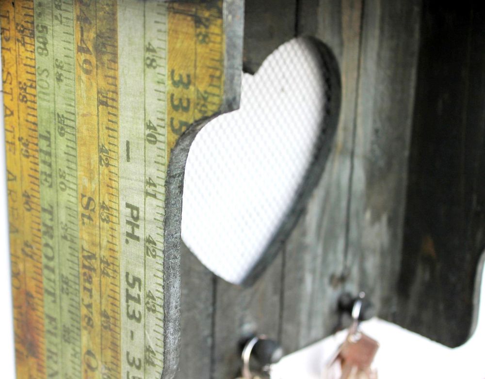 DanDiBo Schlüsselleiste mit Ablage Holz A12020 Wandregal mit Herz Schlüsselregal Schlüsselbrett Schlüsselboard Schlüsselhaken Wandkosole Vintage Shabby Hakenleiste Regal Briefablage